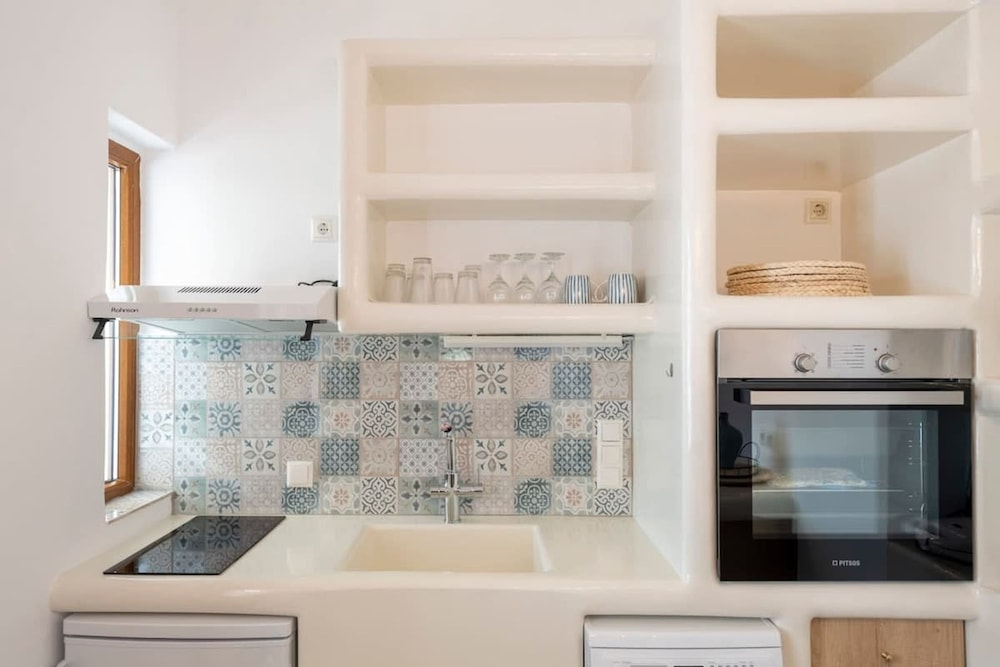 Theodora s Suite in Agios Charalampos