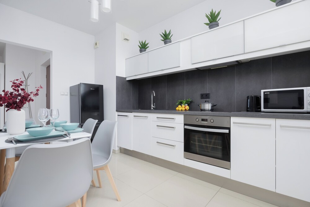 Cozy Apartment for 4 by Renters view 5