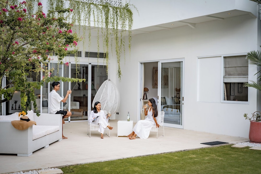 Villa Putih Umalas