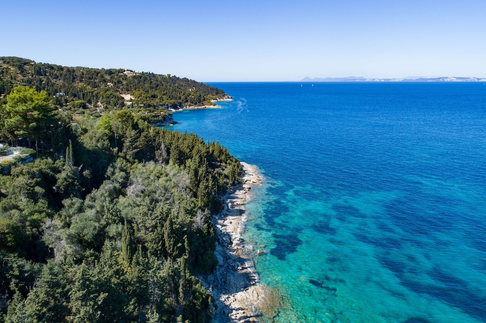Lefkas Apt in Gaios With 1 Bedrooms and 1 Bathrooms