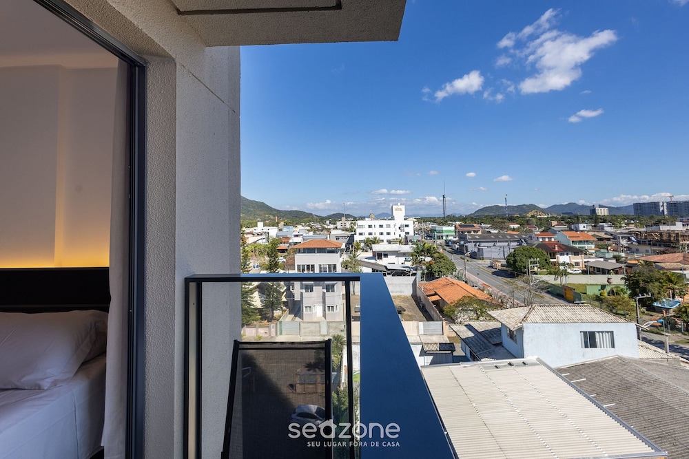Studios With Side Sea View at Penha Spot PSO - L