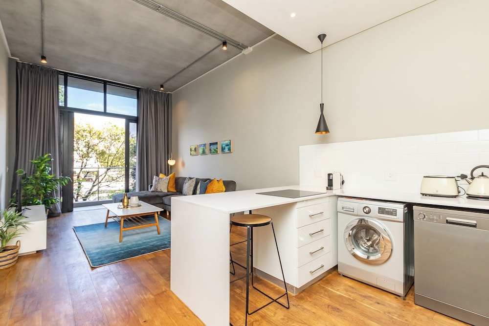 Docklands Deluxe Apartments by ITC Hospitality
