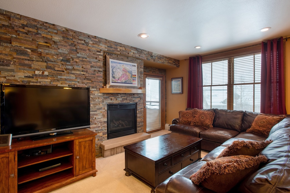 Zephyr Mountain Lodge Vacation Condos - Winter Park CO