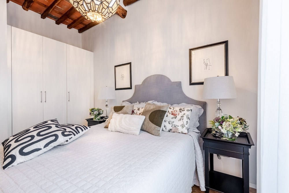 Casa Meg in Lucca With 3 Bedrooms and 2 Bathrooms