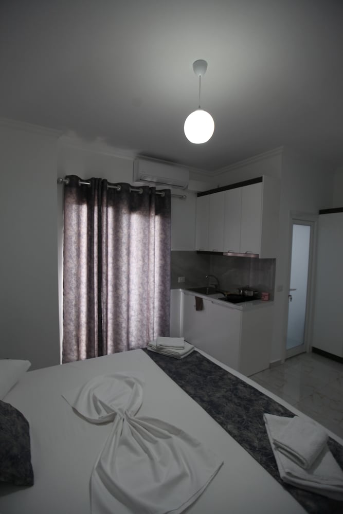 Irdi Aparthotel