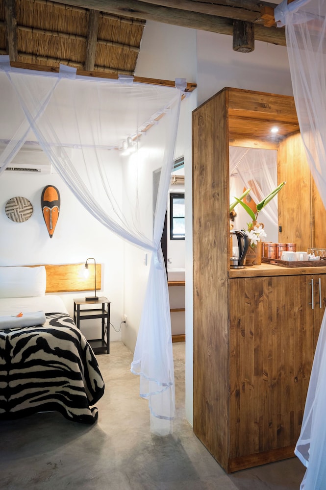 Sunbirds Oasis Lodge