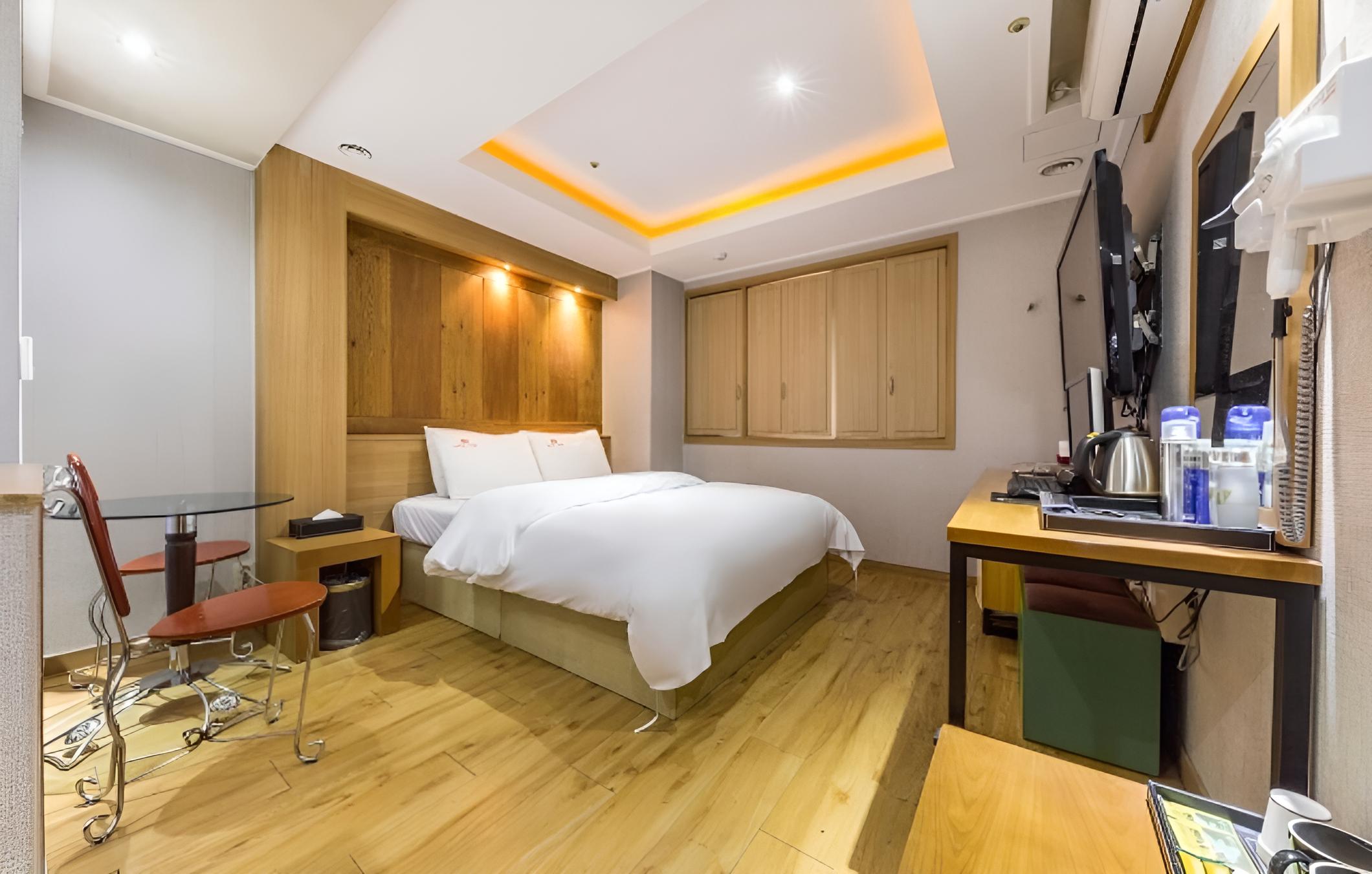 Gildong Argo Hotel