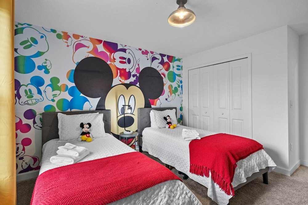 Adorable 4BR Home Cute Mickey Tangled Rooms