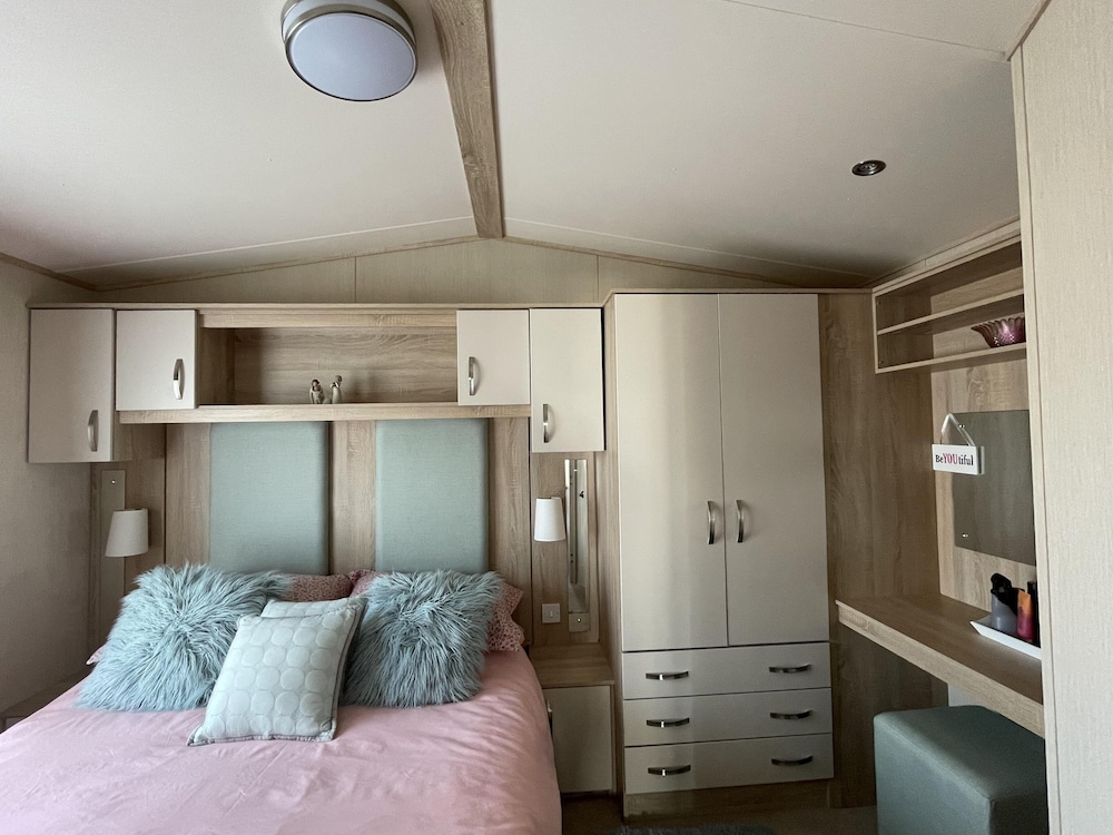 Laineys Haven Caravan at Silversands view 2