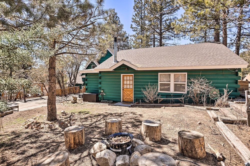 < 2 Mi to Lake: Big Bear City Cabin w/ Hot Tub! view 3