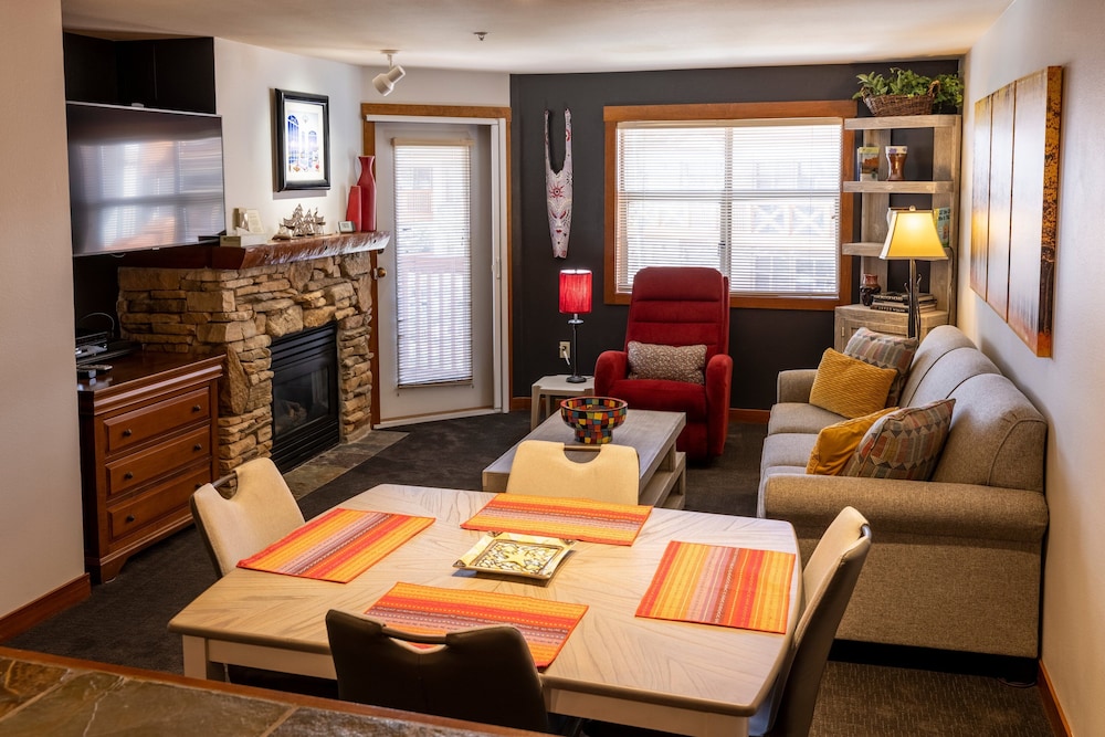 One Bedroom Condos at Powderhorn Lodge - Solitude UT