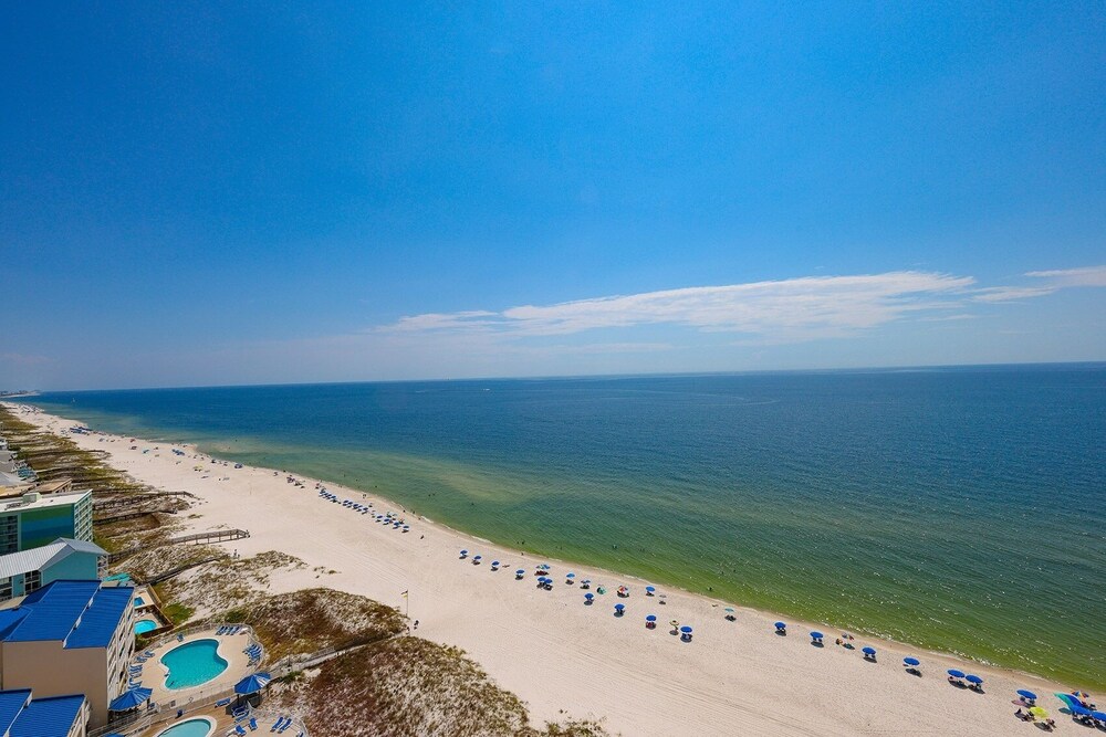 Phoenix Gulf Tower 1604 4 Bedroom Condo view 3