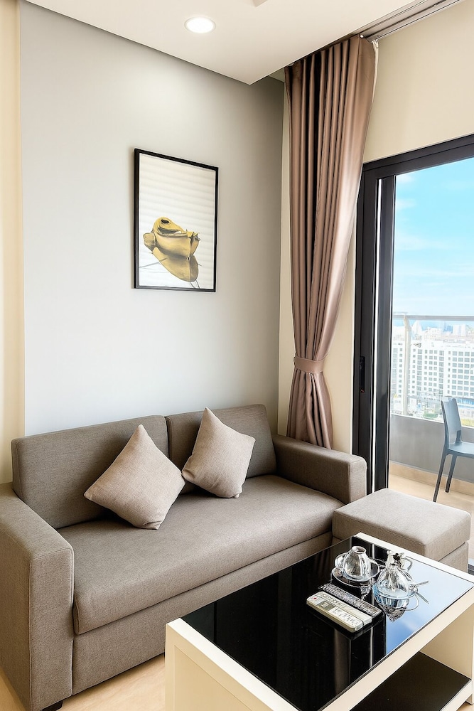 Monarchy Luxury Serviced Apartments