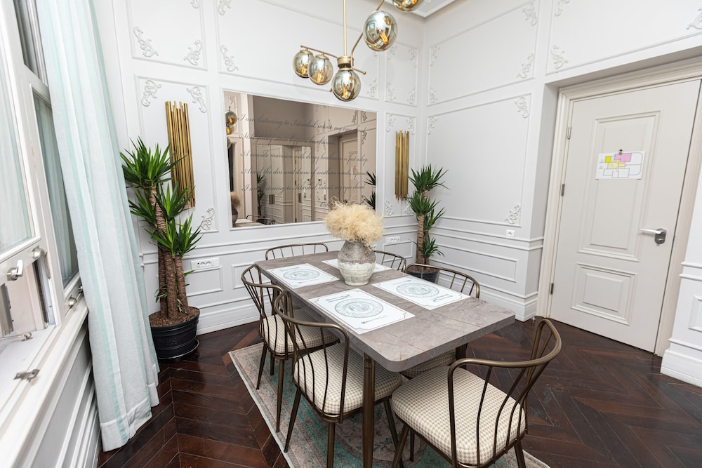 Fuga Design Apartments