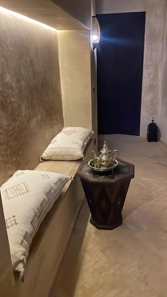 Riad Dar Acsameda & spa