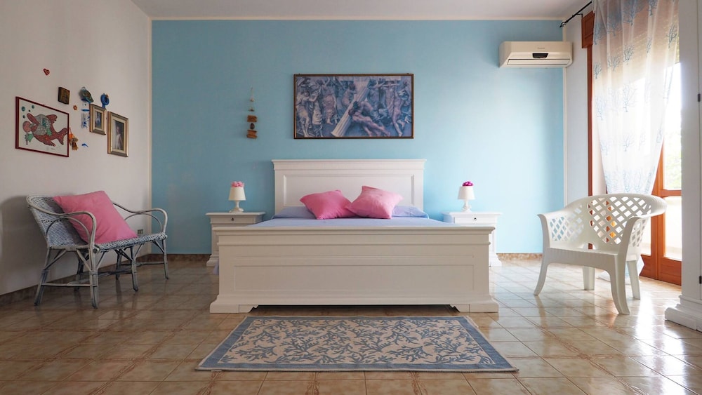 Villa Bellavista 8 Guests 3 Bedrooms by the sea