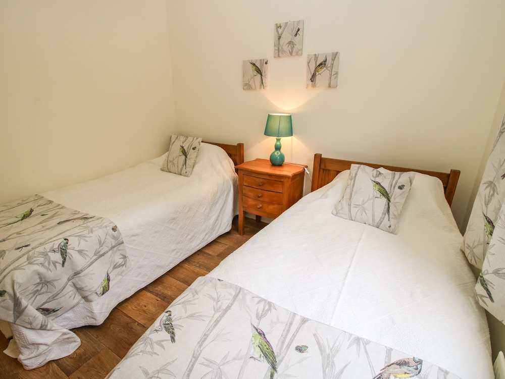 Dragonfly Lodge