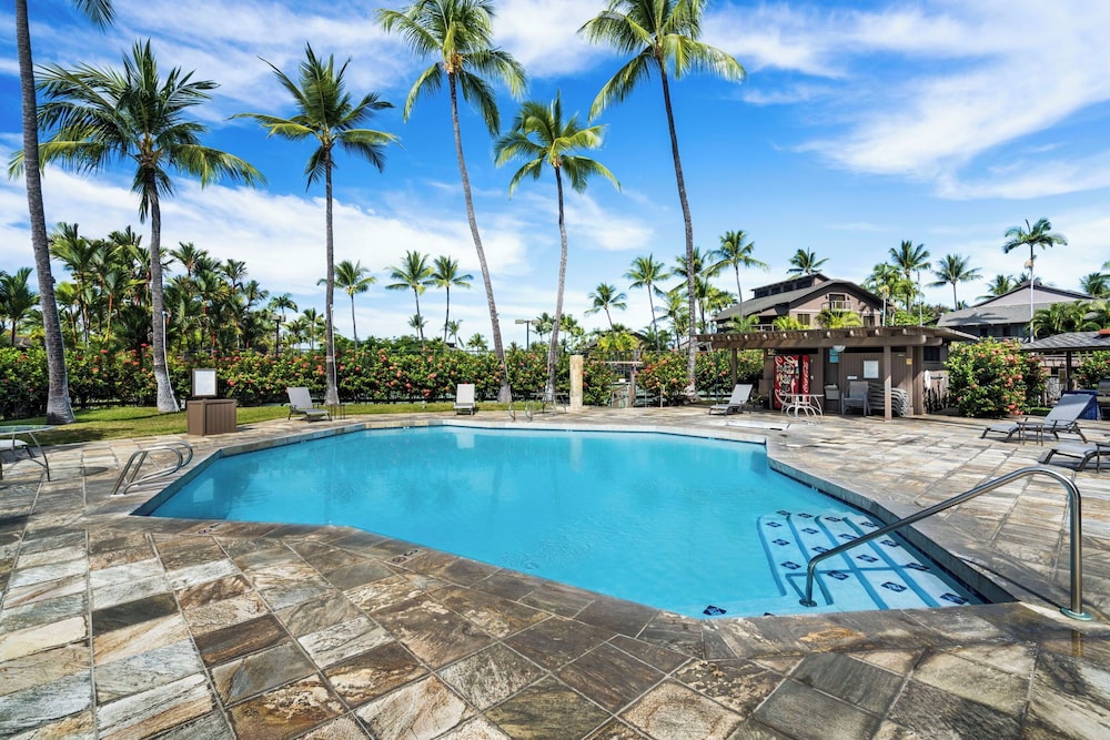 Oceanfront Kanaloa Condo - Pools, Hot Tubs & Sunset Views- Vrkcv