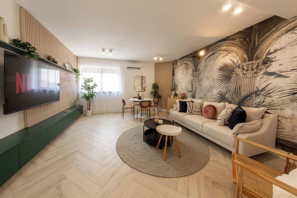 Aiastay Bucharest River Apartments
