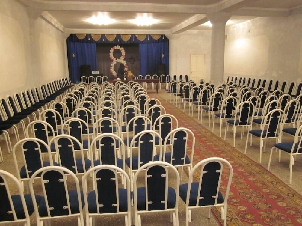 meeting & event spaces