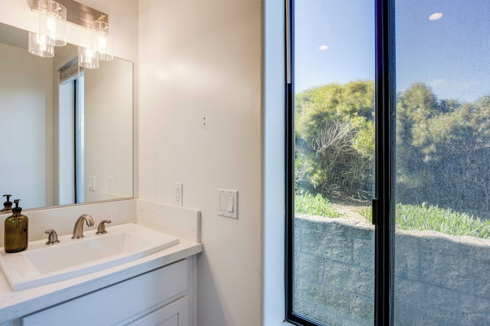 2 Oceanfront Homes w/ Rooftop Deck, Views & Steps to the Sand