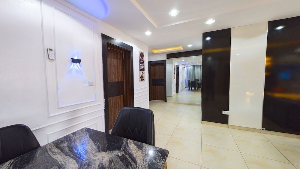 Service Apartment Hub