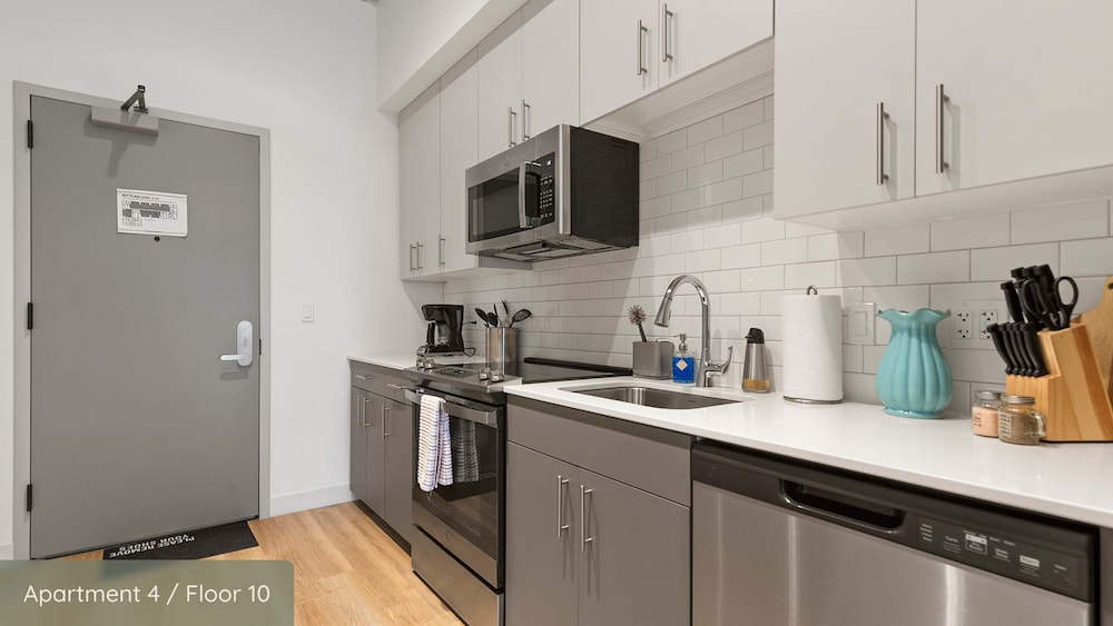 The Ultimate Lincoln Park Group Getaway