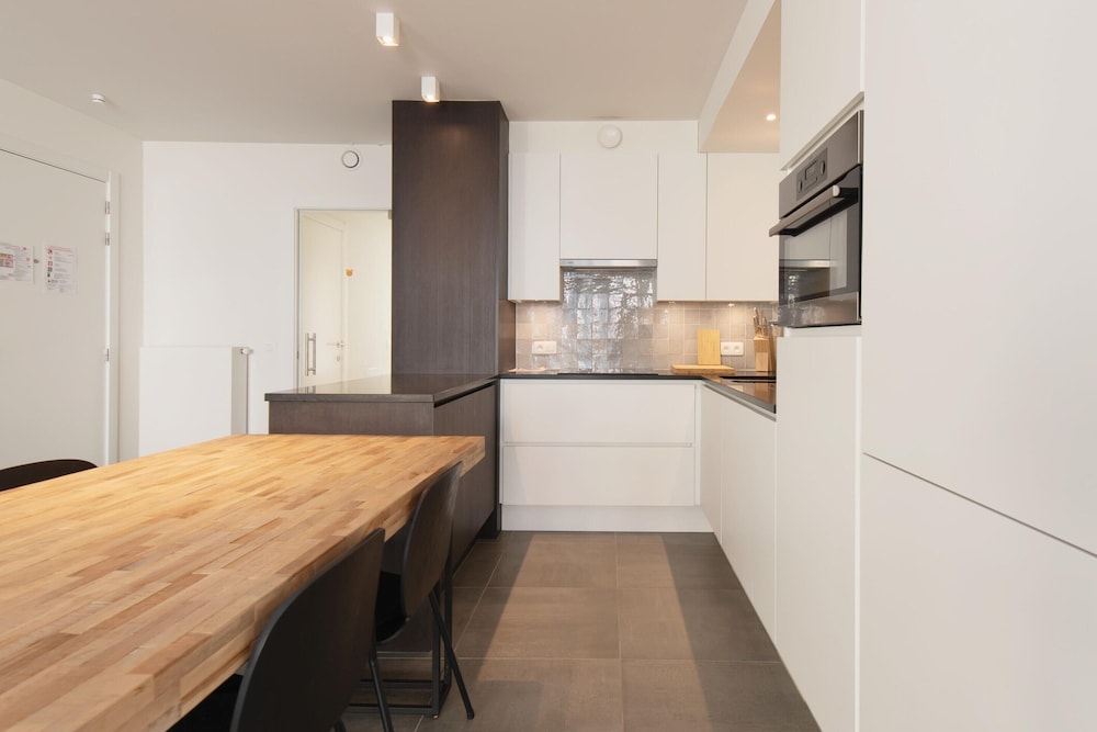 Apartment Close to the sea Wall of Mariakerke