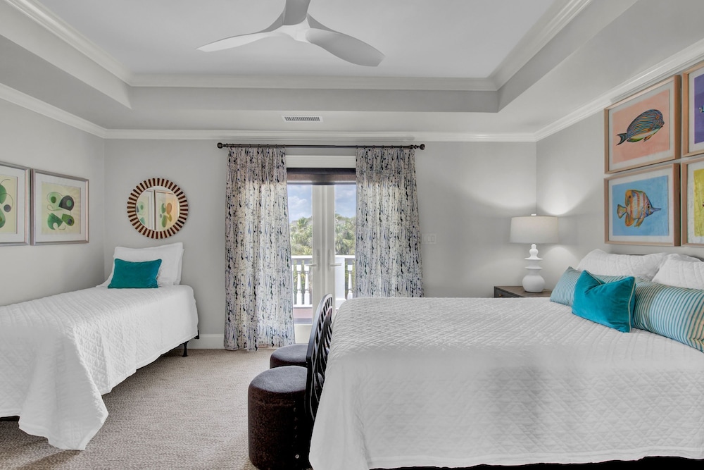 114 Ocean Boulevard by Avantstay Beachfront Infinity Pool Basketball Court Recently Renovated