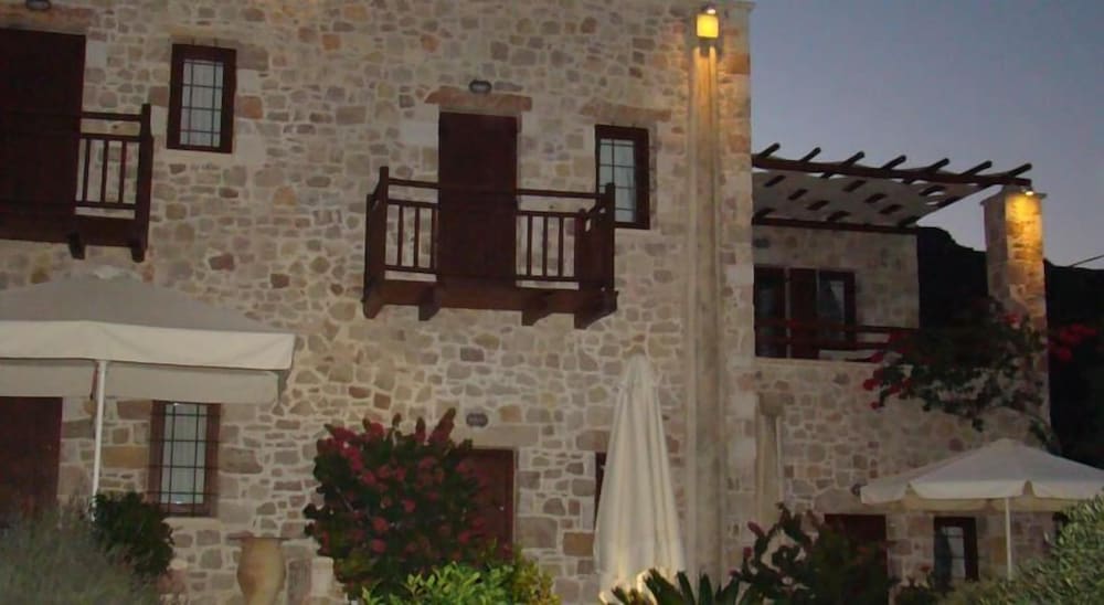 Lithos Traditional Houses