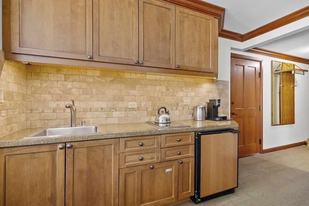 Valley View Condo w/ Resort Amenities