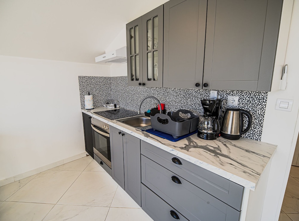Sleek and Stylish Umag Apartments With Sea View