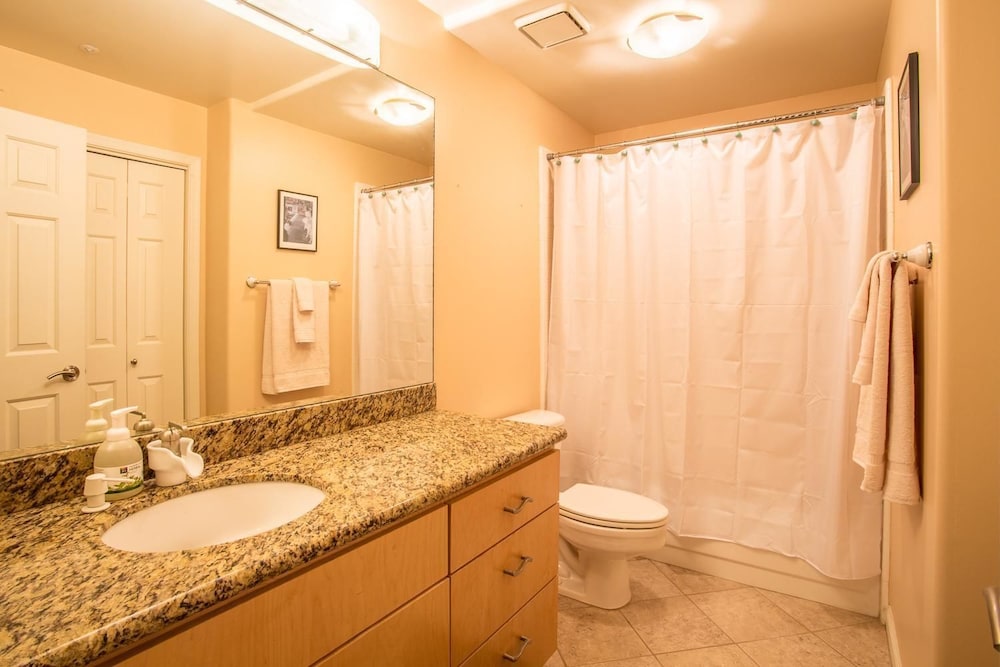 Bella Turquoise By Signature Vacation Rentals