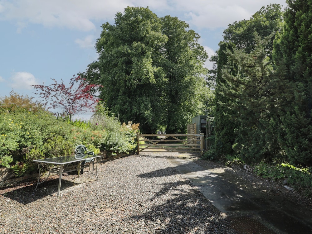 Trefoil Cottage