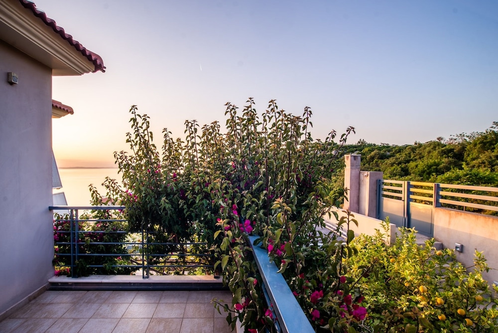 Sea Whisper Villa Peloponnese