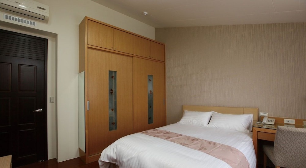 DeepDitch B&B