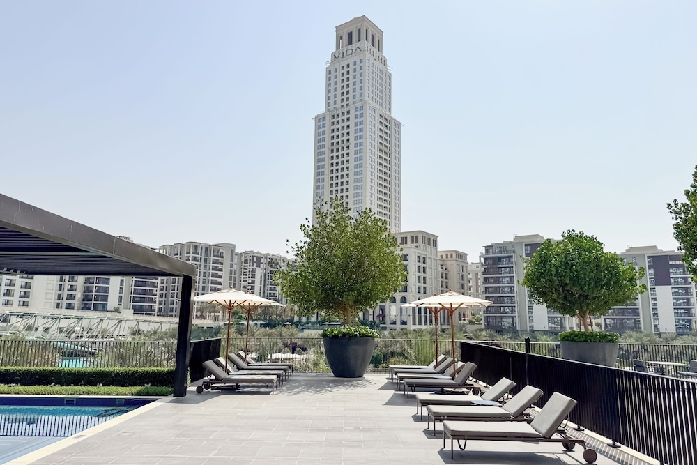 PVH - 1BR Sea View - Palace Residence