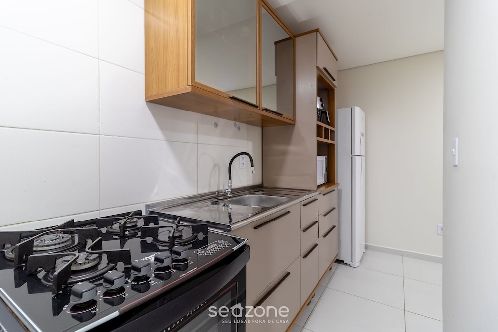 Apt 650m From Ingleses Beach Etd0101