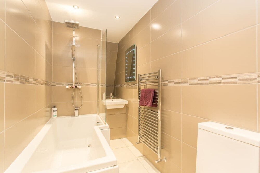 The Sweet Mews - Big & Bright 4bdr Mews Home in Ideal Location