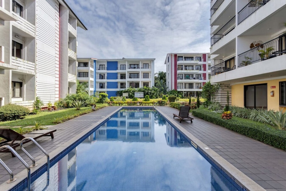 2BR w Pool Sauna 2km to Baga Calangute Beach
