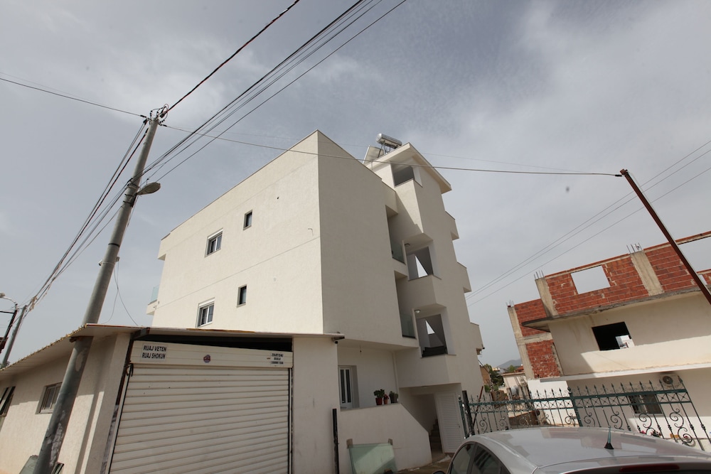 Irdi Aparthotel
