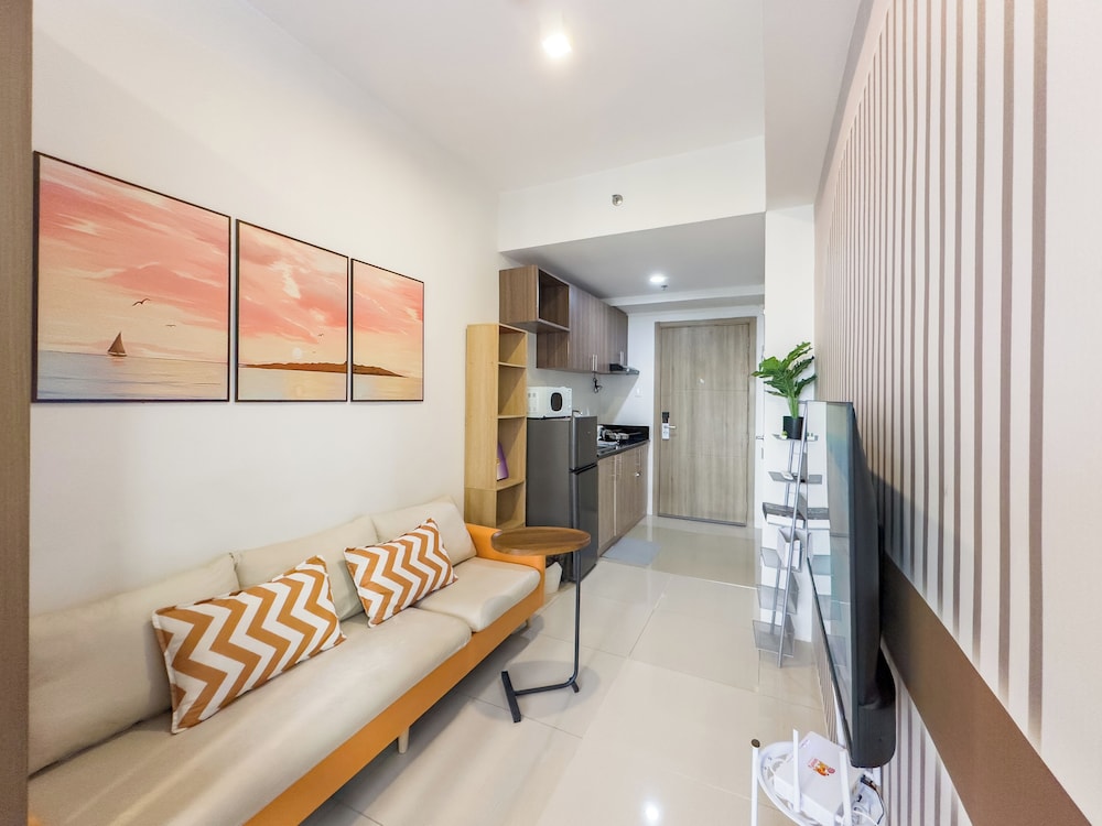 GemstoneBR in SMDC Field Residences
