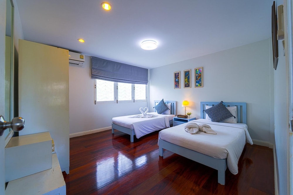 Oceanfront 6 Bedroom Twin Villas OV6