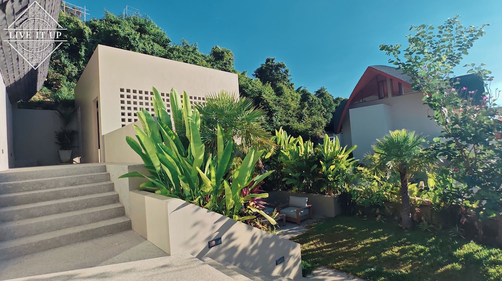 Santi Pura Villas