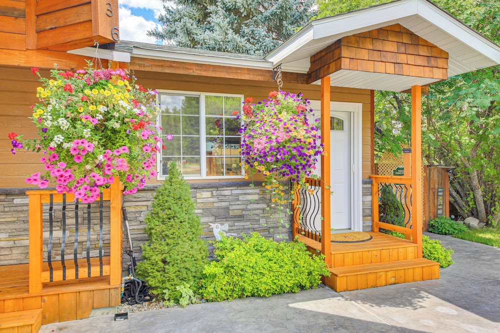 Homey Pet-friendly Libby Cottage w/ Yard by Creek! view 4