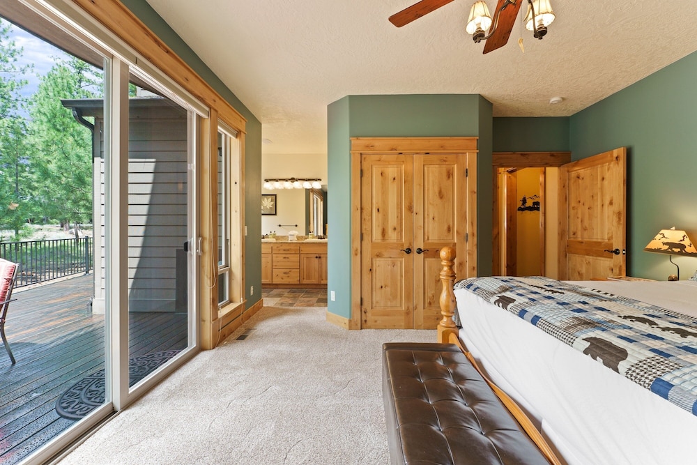 4 Red Fir 6 Bedroom Home