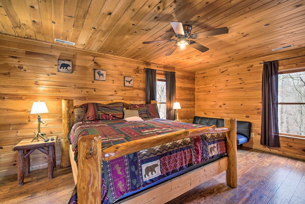 Rustic Sevierville Cabin: Private Hot Tub & Games! view 4
