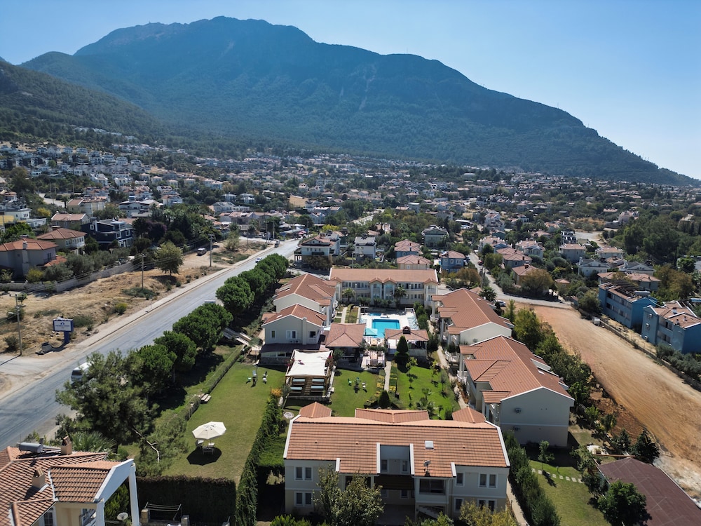 Larimar Suite Otel - Image 17