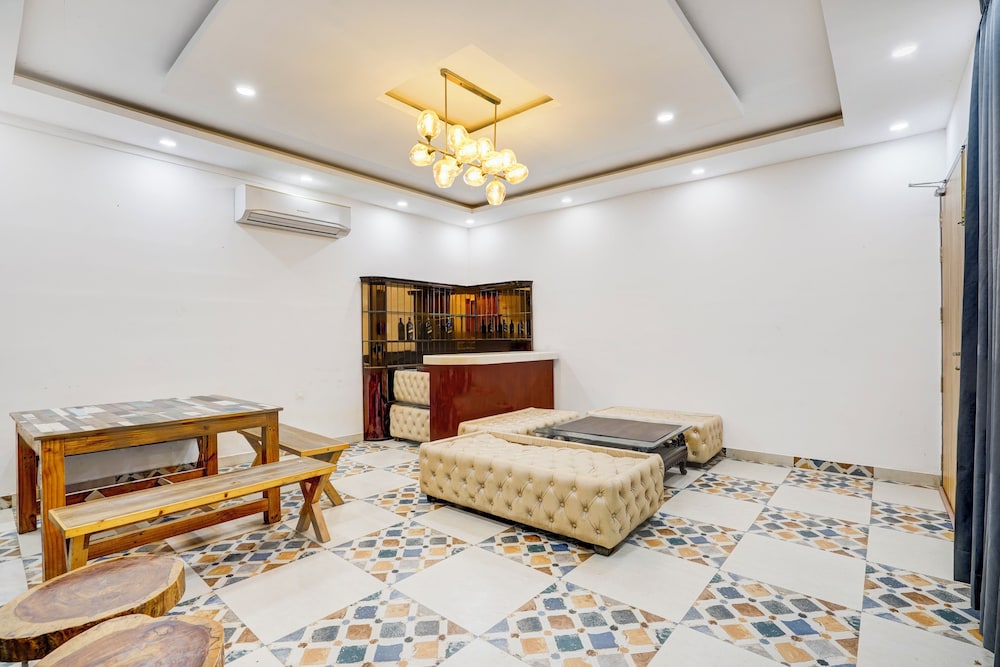 Alaya Stays Fortezza | Pet-friendly 6-BHK Farmhouse With Private Pool