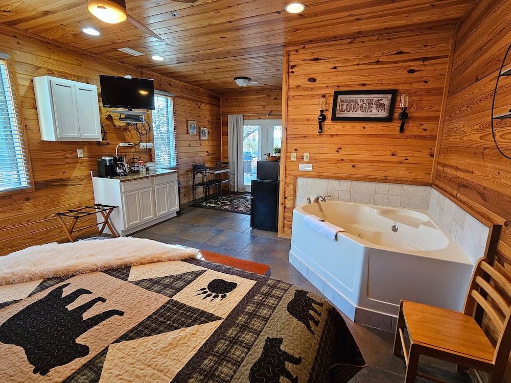 Honey Bear Haven Suite 2
